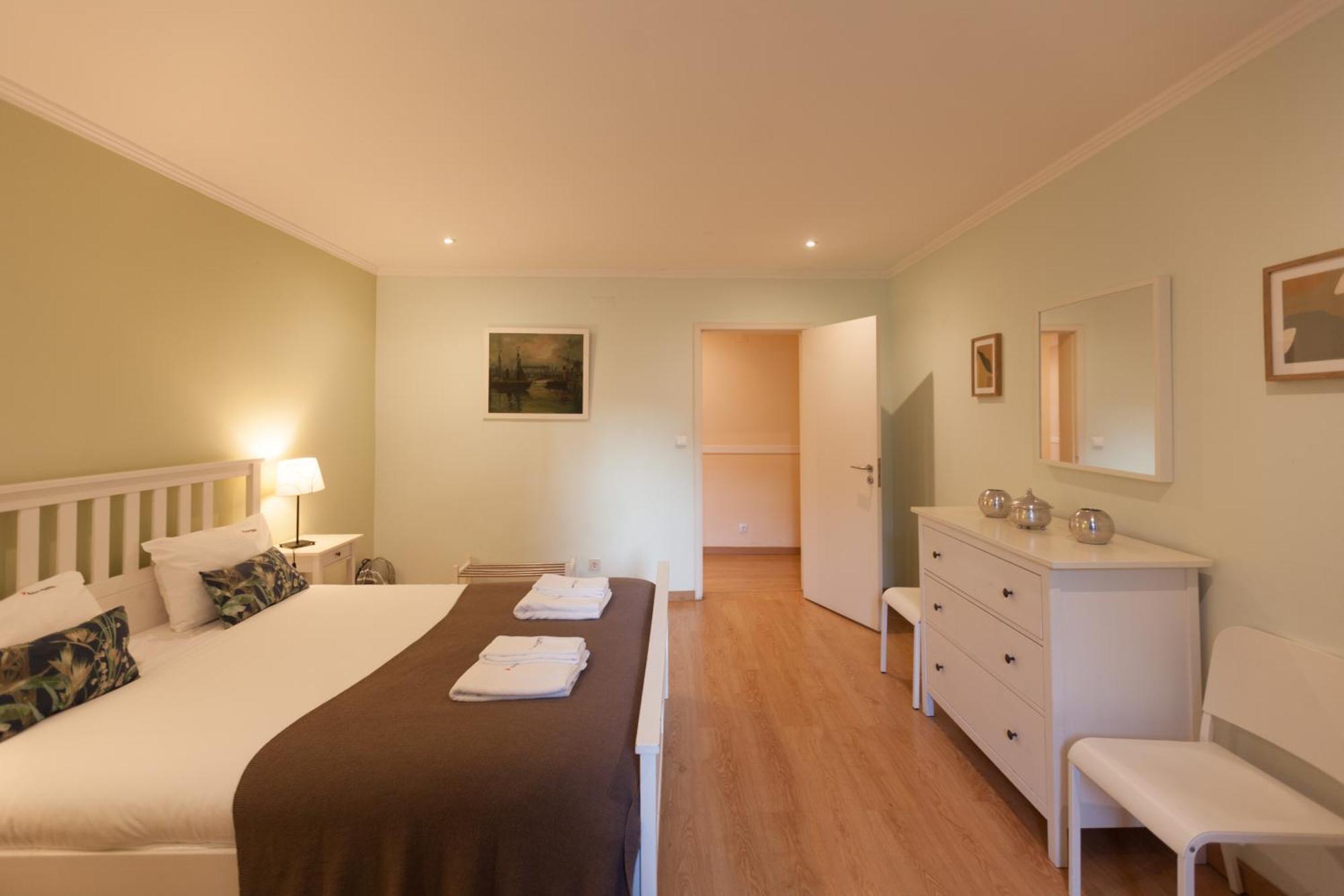 Appartamento Flh Bairro Alto Artistic With View Lisbona Esterno foto